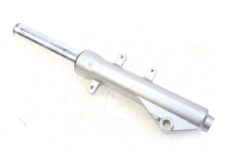 photo de CANOTE DA SUSPENSÃO DIANTEIRA ESQUERDA KYMCO DINK 4T 50 (2007 - 2018) - Outro ângulo de visão