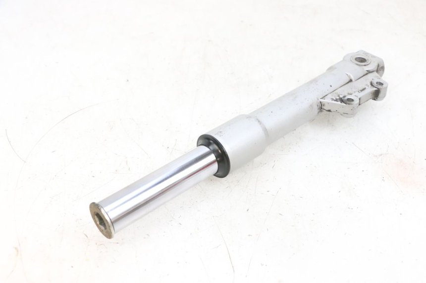 photo de CANOTE DA SUSPENSÃO DIANTEIRA ESQUERDA PIAGGIO FLY 4T 50 (2013 - 2017) - Zoom do estado de desgaste