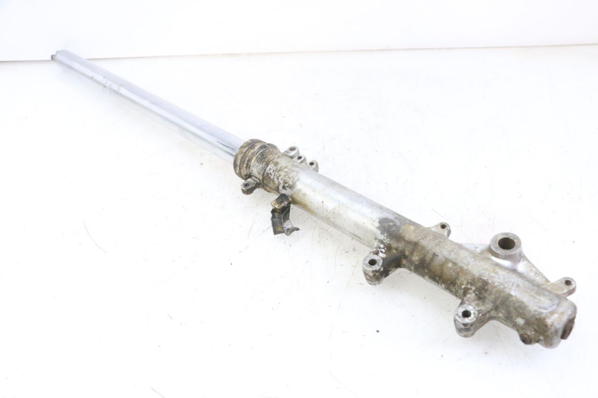 photo de CANOTE DE GARFO ESQUERDO HONDA MTX TC02 125 (1987 - 1989) - Outro ângulo de visão