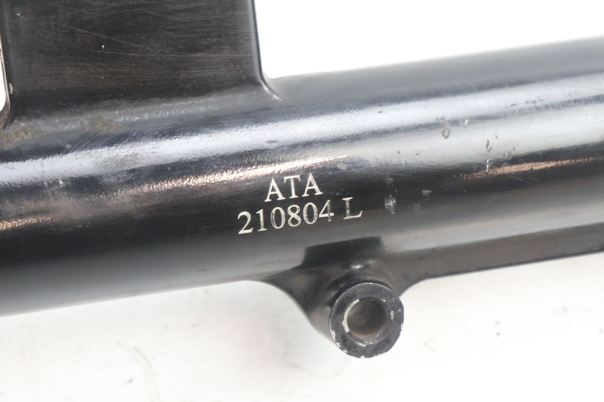 photo de TUBO DE GARFO ESQUERDO SYM ORBIT III 3 4T 50 (2021 - 2025) - Outro ângulo de visão