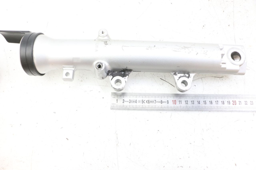 photo de TUBO DE GARFO ESQUERDO YAMAHA FZS FAZER 600 (2001 - 2003) - Zoom do estado de desgaste
