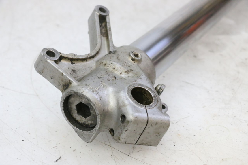 photo de TUBO DE GARFO ESQUERDO YAMAHA YZ 125 (1998 - 2005) - Ampliação técnica