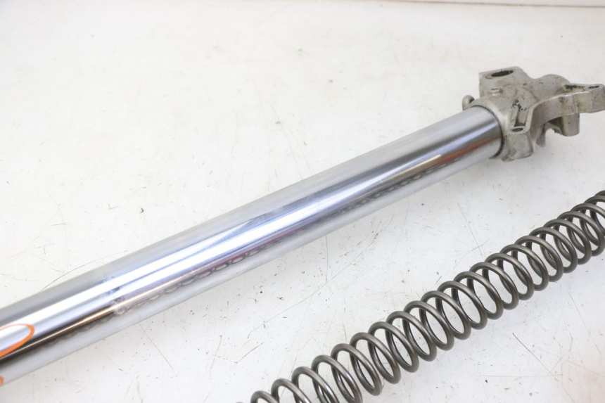 photo de TUBO DE GARFO ESQUERDO YAMAHA YZ 125 (1998 - 2005) - Peça verificada
