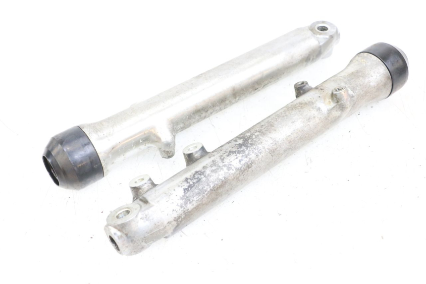 photo de GUARDA-POÓ DA FORQUILHA SUZUKI GN 125 (1997 - 2000) - Outro ângulo de visão