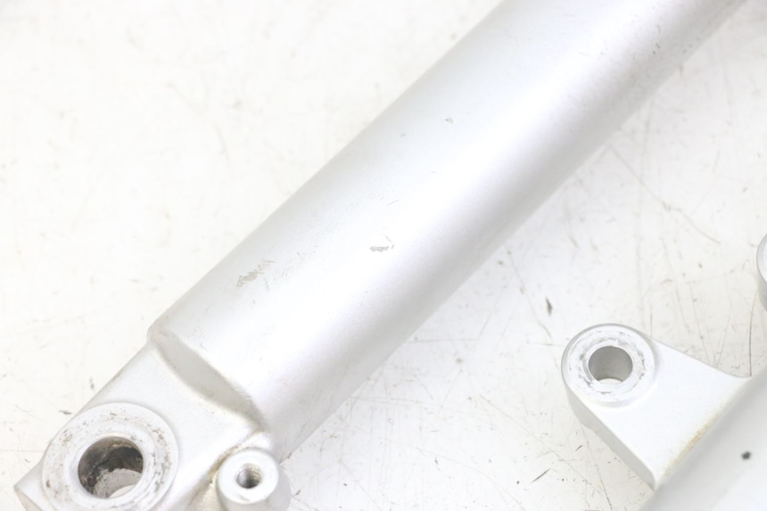 photo de GUARDA-POÓ DA FORQUILHA SUZUKI GS GSE 500 (2001 - 2003) - Ampliação técnica
