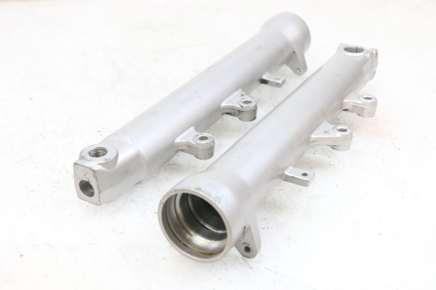 photo de GUARDA-POEIRA DA FORQUILHA SUZUKI GSF N BANDIT 600 (1996 - 1999) - Detalhe da peça