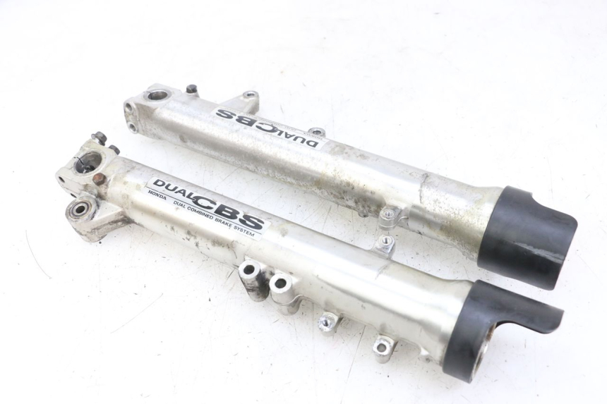 photo de GUARDA-POEIRA DA SUSPENSÃO DIANTEIRA HONDA CBR F 1000 (1993 - 1996) - Vista principal