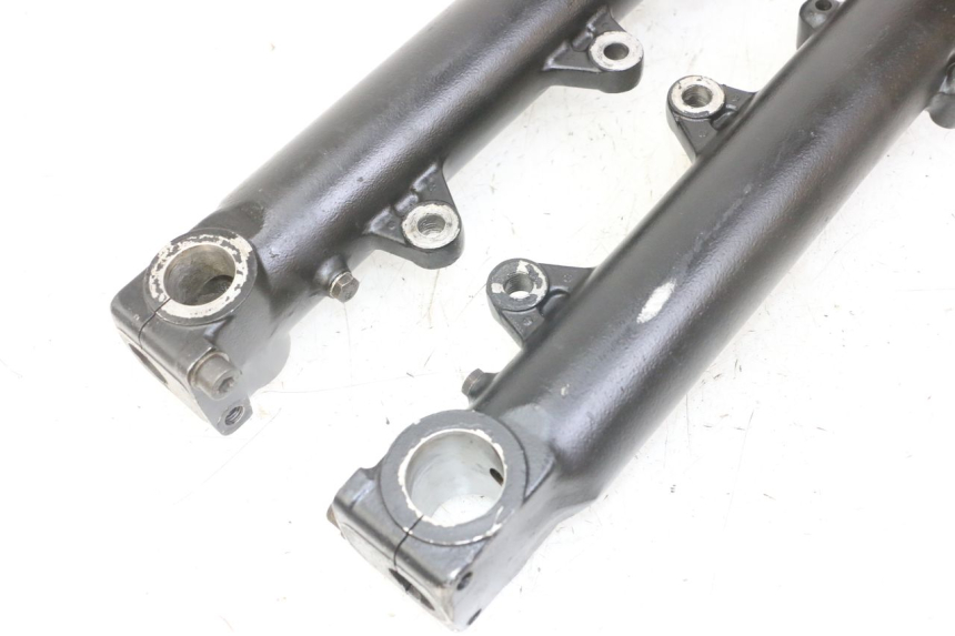 photo de GUARDA-PO DA FORQUILHA BMW K 75 RT 750 (1989 - 1997) - Detalhes característicos