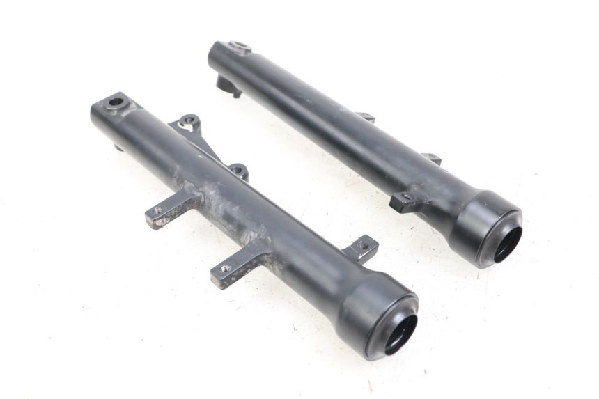 photo de GUARDA-POÓ DA SUSPENSÃO DIANTEIRA KYMCO K-PW K-PIPE 50 (2012 - 2017) - Detalhe da peça