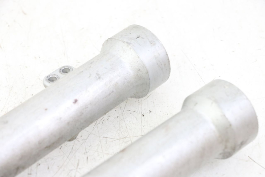 photo de GUARDA-POEIRA DA SUSPENSÃO DIANTEIRA KAWASAKI KX 65 (2000 - 2019) - Estado da superfície