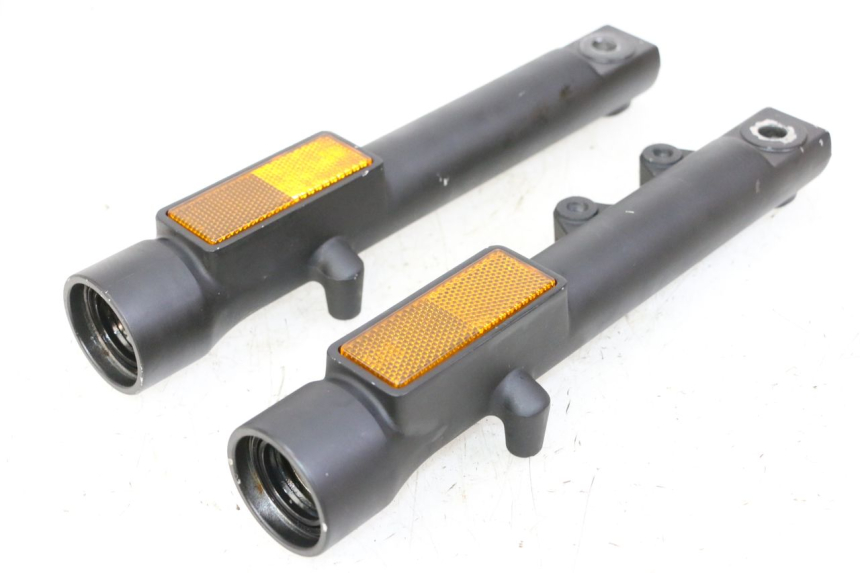 photo de GUARDA-POÓ DA SUSPENSÃO DIANTEIRA KIDEN KD125-G 125 (2018 - 2022) - Detalhe da peça