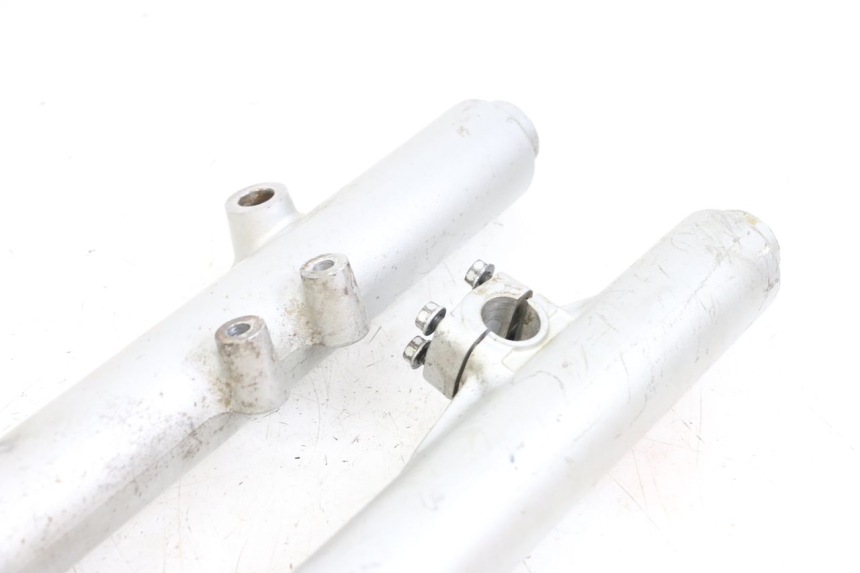 photo de GUARDA-POEIRA DA SUSPENSÃO DIANTEIRA KAWASAKI KDX 125 (1990 - 1991) - Ampliação técnica
