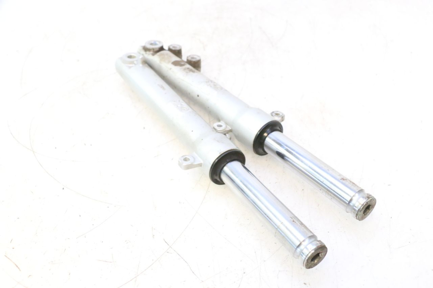 photo de GUARDA-POEIRA DA SUSPENSÃO DIANTEIRA PEUGEOT KISBEE 2T 50 (2010 - 2017) - Zoom do estado de desgaste