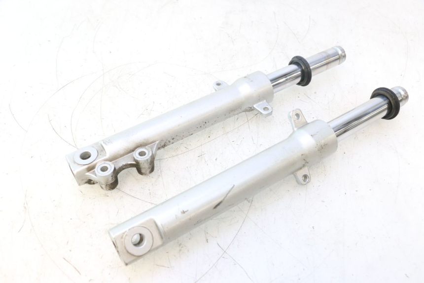 photo de GUARDA-POEIRA DA SUSPENSÃO DIANTEIRA PEUGEOT KISBEE 2T 50 (2010 - 2017) - Vista principal