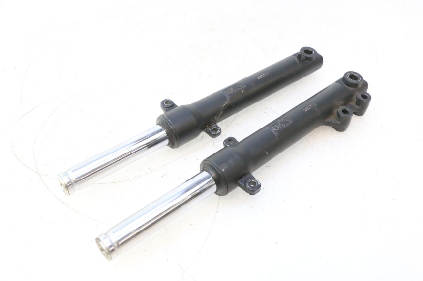 photo de MANGA DE GARFO PEUGEOT KISBEE 4T 50 (2023 - 2026) - Pontos de fixação