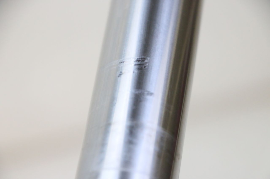 photo de GUARDA-POEIRA DA SUSPENSÃO DIANTEIRA KAWASAKI KX 65 (2000 - 2019) - Peça verificada