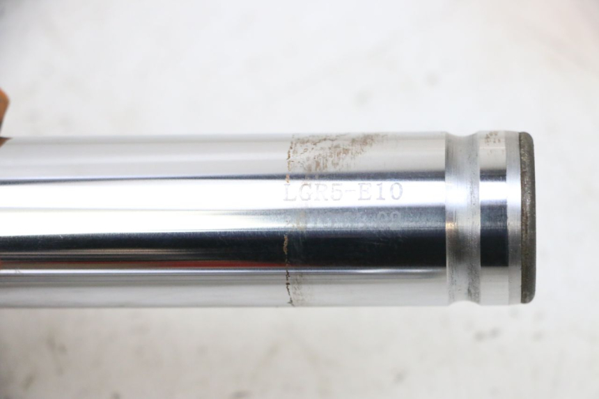 photo de GUARDA-POÓ DA FORQUILHA KYMCO LIKE 125 (2009 - 2016) - Ampliação técnica