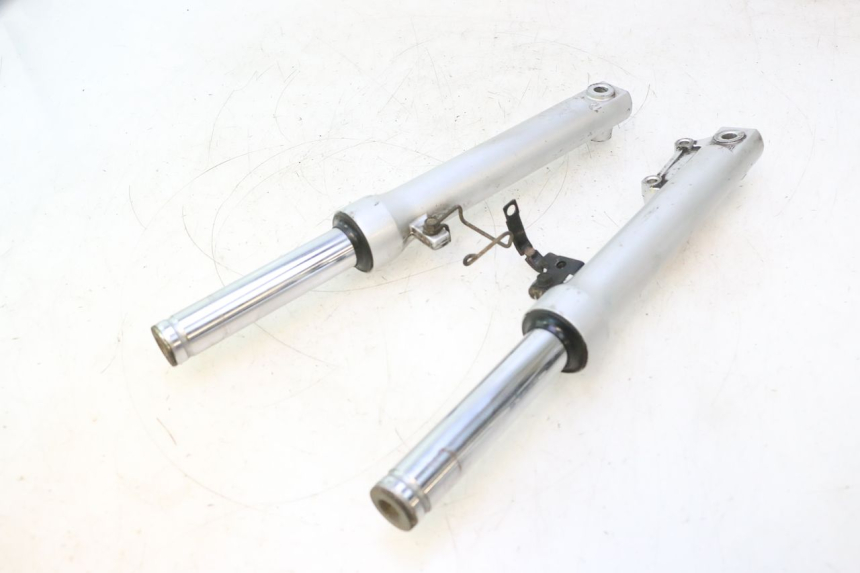 photo de GUARDA-POÓ DA FORQUILHA KYMCO LIKE 125 (2009 - 2016) - Ampliação técnica