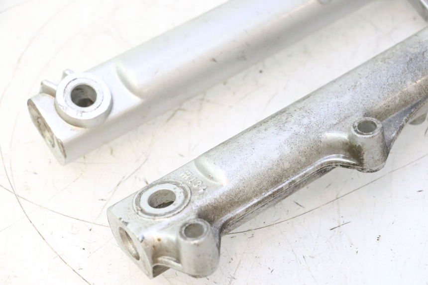 photo de TUBO DE GARFO SYM MIO 50 (2005 - 2010) - Zoom de qualidade