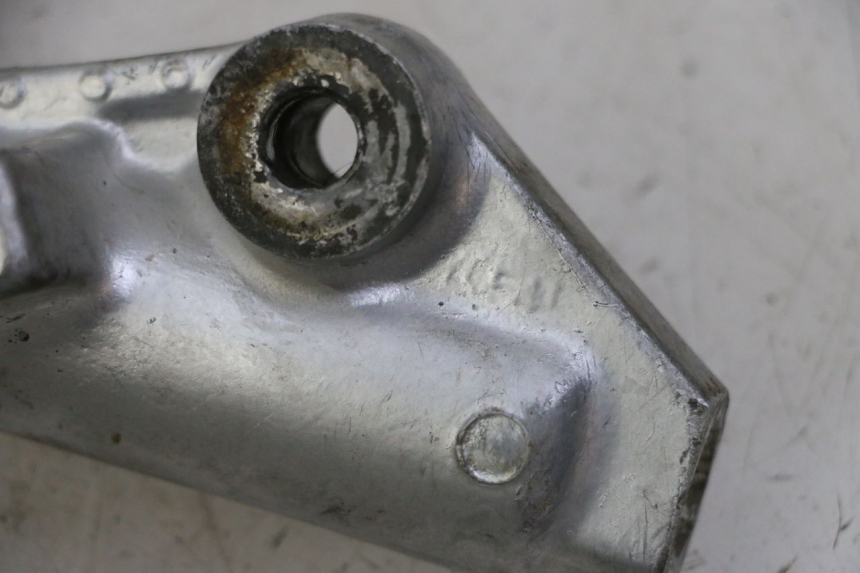 photo de GUARDA-POEIRA DA SUSPENSÃO DIANTEIRA YAMAHA PW 80 (1983 - 2014) - Vista de perto