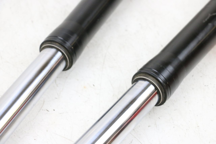 photo de GUARDA-POÓ DA FORQUILHA BMW R GS 1250 (2021 - 2024) - Pontos de fixação