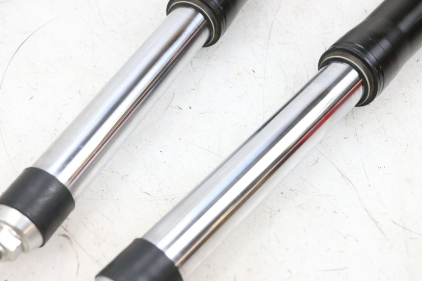photo de GUARDA-POÓ DA FORQUILHA BMW R GS 1250 (2021 - 2024) - Estado da superfície