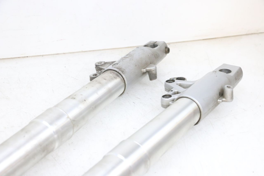 photo de GUARDA-POEIRA DA SUSPENSÃO DIANTEIRA BMW R RT ABS 1200 (2010 - 2014) - Estado da superfície