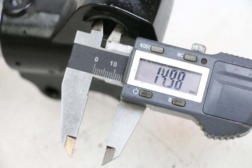 photo de GUARDA-POÓ DA FORQUILHA APOLLO RFZ 125 - Detalhe da peça