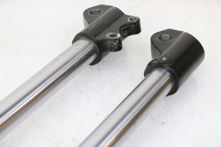 photo de GUARDA-POÓ DA FORQUILHA APOLLO RFZ 150 - Pontos de fixação
