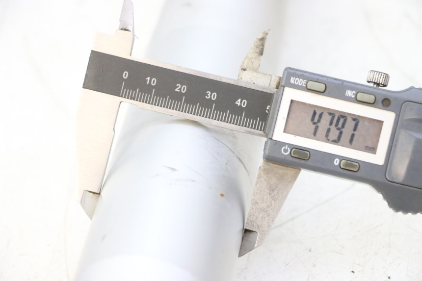 photo de GUARDA-POÓ DA FORQUILHA APOLLO RFZ 125 - Ampliação técnica