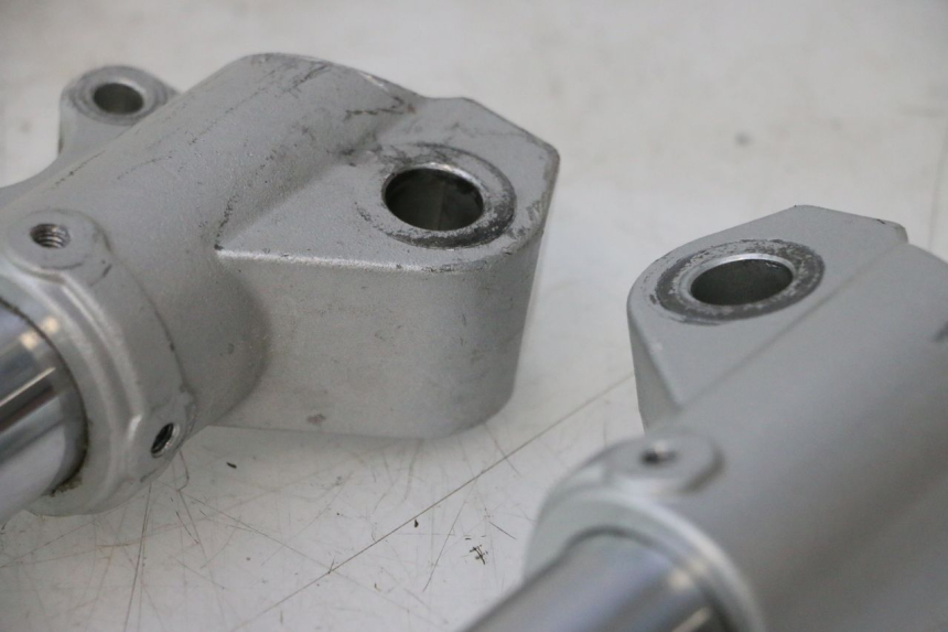 photo de GUARDA-POÓ DA FORQUILHA APOLLO RFZ 150 - Marcações e referências