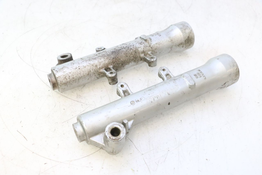 photo de TUBO DE GARFO DAELIM S2 125 (2006 - 2007) - Pontos de fixação