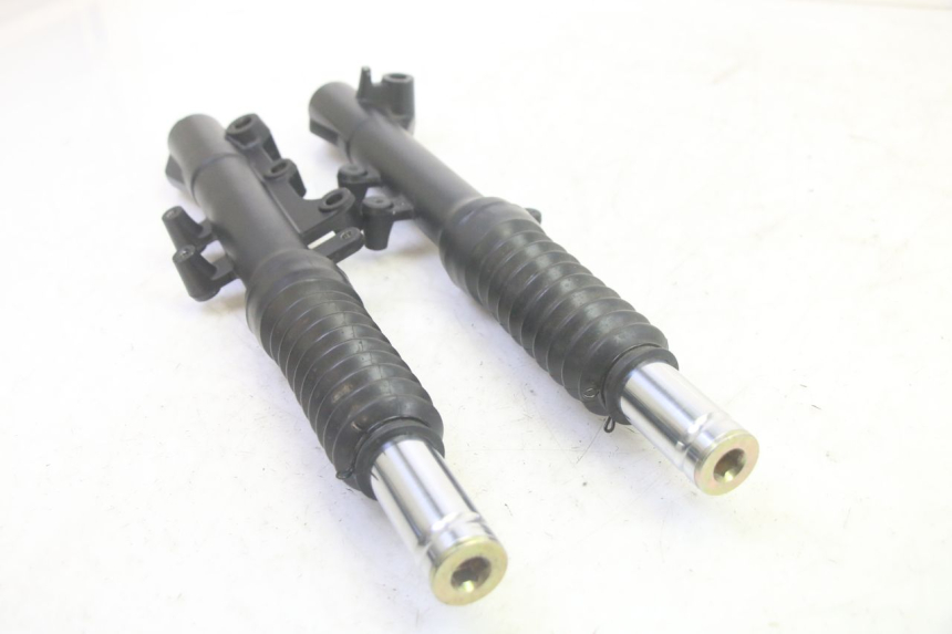 photo de GUARDA-POEIRA DA SUSPENSÃO DIANTEIRA JM MOTORS SANTANA EVO 50 (2024 - 2026) - Vista geral