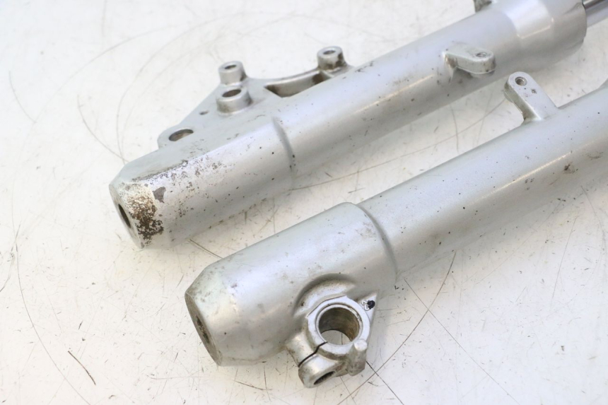 photo de MANGA DE GARFO PEUGEOT SATELIS 125 (2013 - 2018) - Ampliação dos componentes
