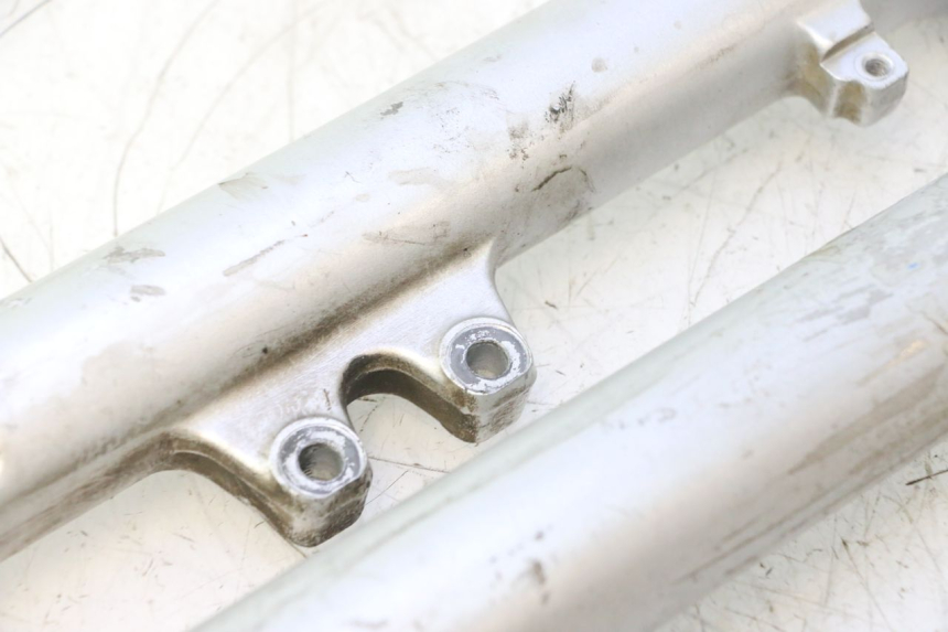 photo de TUBO DE GARFO HONDA SH 125 (2001 - 2003) - Outro ângulo de visão