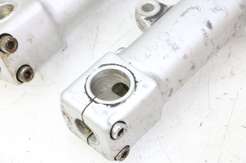 photo de GUARDA-POEIRA DA SUSPENSÃO DIANTEIRA TRIUMPH SPRINT 900 (1995 - 1998) - Vista do produto