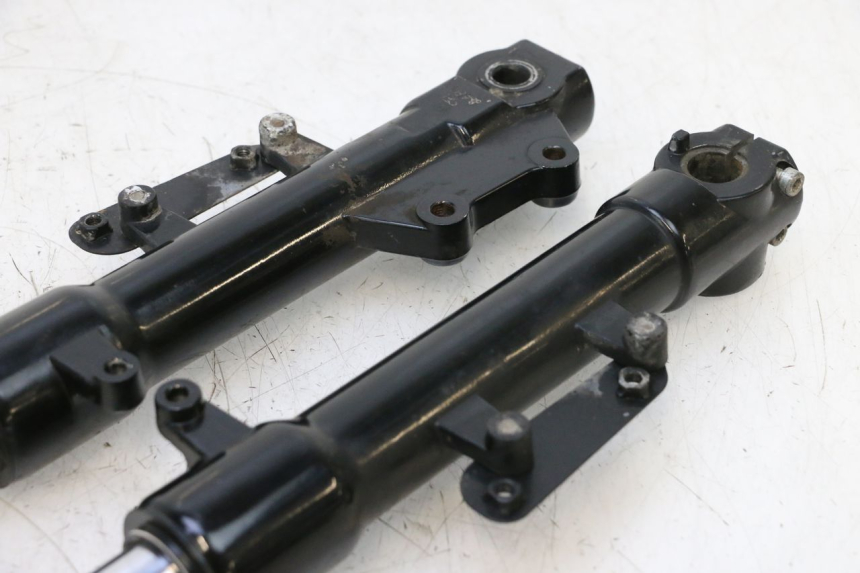 photo de GUARDA-POÓ DA FORQUILHA APRILIA SR MOTARD 50 (2012 - 2018) - Outro ângulo de visão