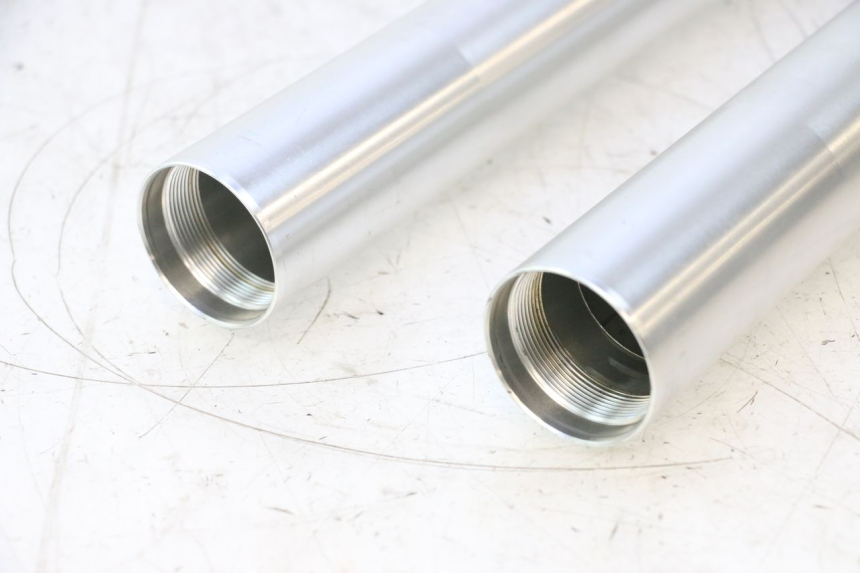 photo de MANGA DE HORQUILLA DUCATI SS IE DS CARENEE 1000 (2002 - 2006) - Pontos de fixação