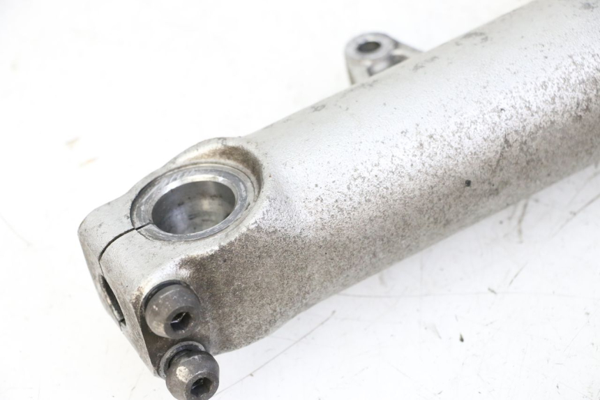 photo de GUARDA-POÓ DA FORQUILHA HONDA ST PAN EUROPEAN 1300 (2002 - 2013) - Pontos de fixação