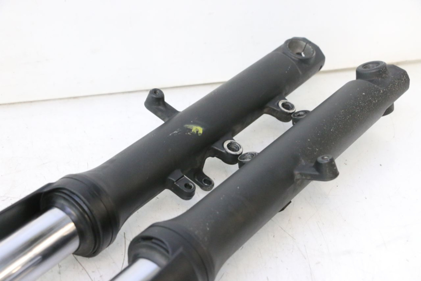photo de GUARDA-POÓ DA FORQUILHA YAMAHA TDM ABS 900 (2002 - 2014) - Vista geral