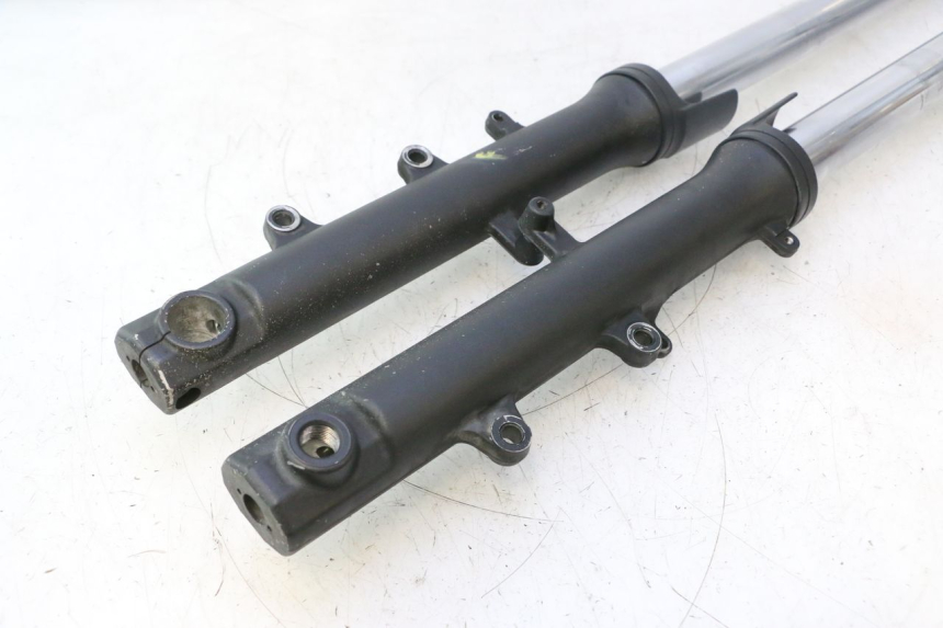 photo de GUARDA-POÓ DA FORQUILHA YAMAHA TDM ABS 900 (2002 - 2014) - Pontos de fixação
