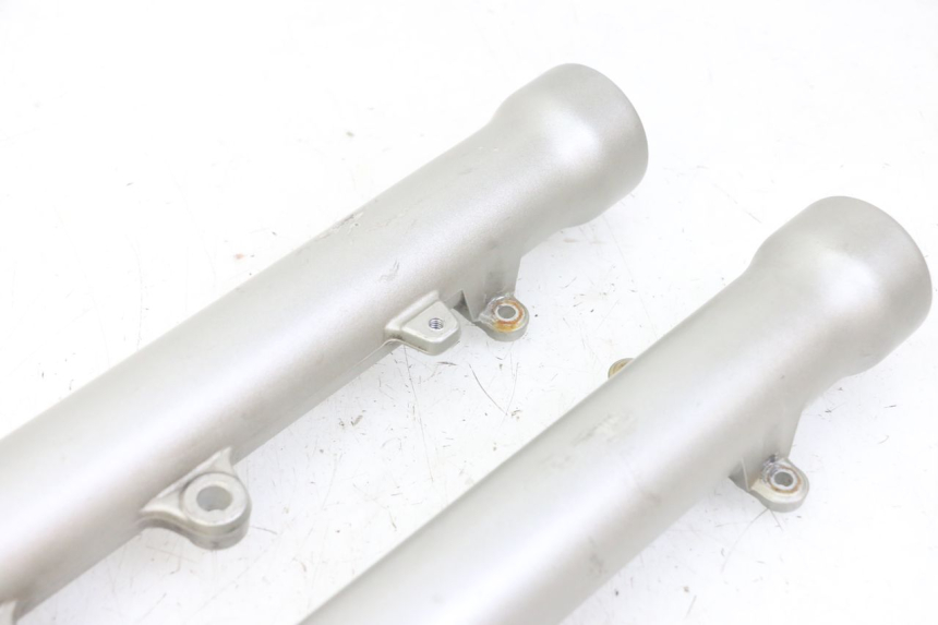photo de GUARDA-POÓ DA FORQUILHA YAMAHA TDR DELTABOX 125 (1997 - 2003) - Peça verificada