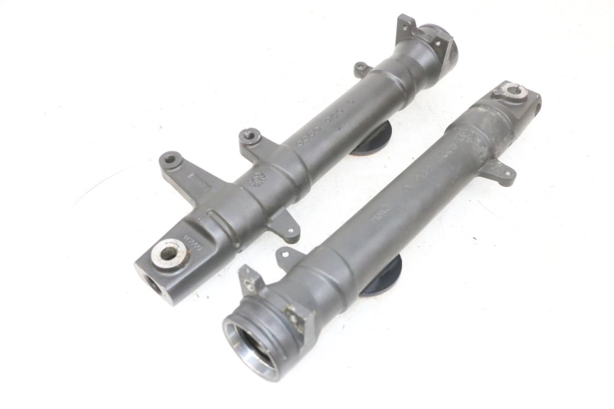 photo de GUARDA-POÓ DA FORQUILHA YAMAHA TZR 50 (2008 - 2016) - Outro ângulo de visão