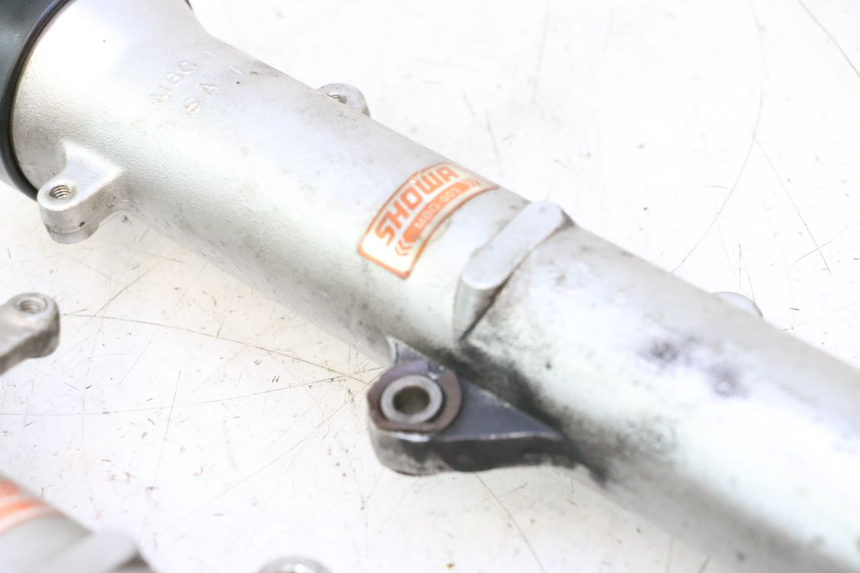 photo de TUBO DE GARFO HONDA VFR FI RC46 800 (1998 - 2001) - Zoom de qualidade