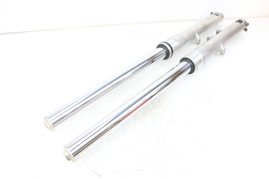 photo de GUARDA-POEIRA DA SUSPENSÃO DIANTEIRA HONDA VT C2 SHADOW 750 (1997 - 2001) - Detalhes característicos