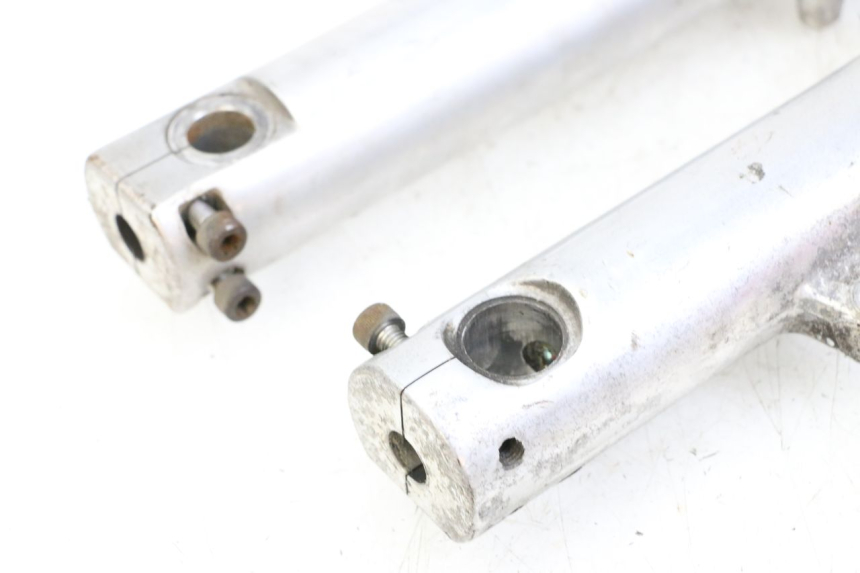 photo de GUARDA-POEIRA DA SUSPENSÃO DIANTEIRA HONDA VT C2 SHADOW 750 (1997 - 2001) - Inspeção visual