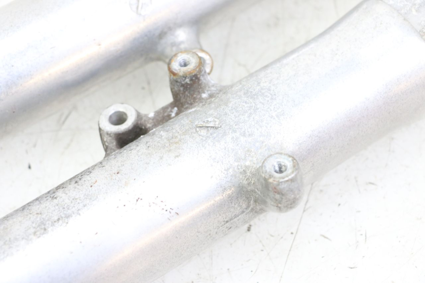 photo de GUARDA-POEIRA DA SUSPENSÃO DIANTEIRA HONDA VT C2 SHADOW 750 (1997 - 2001) - Ampliação técnica