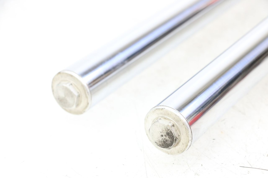photo de GUARDA-POEIRA DA SUSPENSÃO DIANTEIRA HONDA VT C2 SHADOW 750 (1997 - 2001) - Pontos de fixação