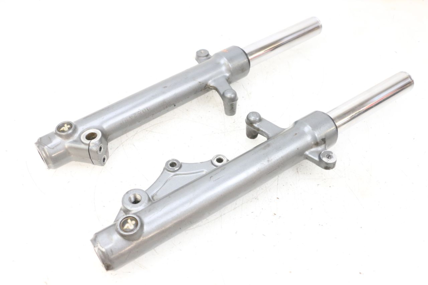 photo de GUARDA-POEIRA DA SUSPENSÃO DIANTEIRA YAMAHA XMAX X-MAX 125 (2006 - 2009) - Vista principal