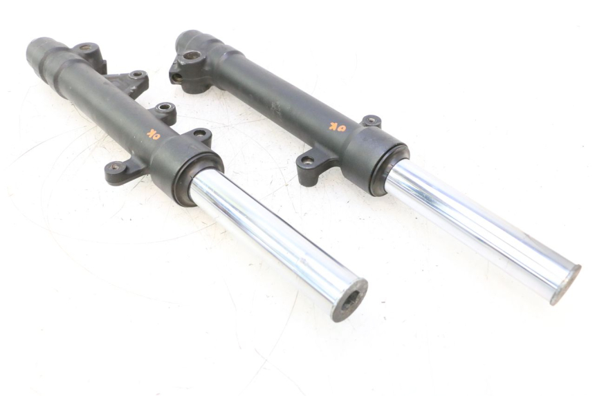 photo de GUARDA-POÓ DA FORQUILHA YAMAHA X-MAX XMAX 125 (2010 - 2013) - Estado da superfície